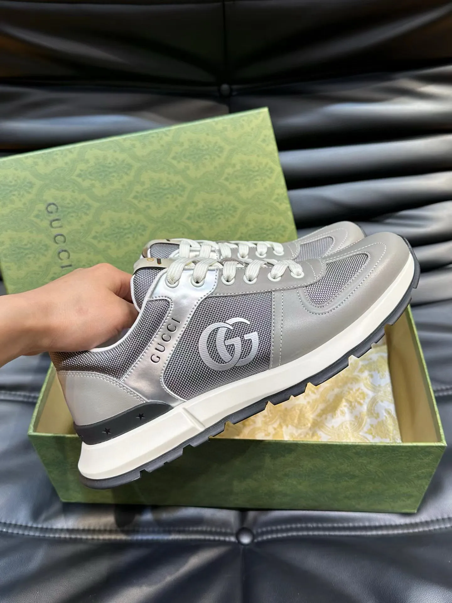Factory price: 460💰Gucci new men's shoes GUCCI [Lightning] latest shoes are shipped. Original quality, fashionable, made of special materials, sheepskin lining, brand new packaging. The foot feels super comfortable and the workmanship is impeccable. Size: 38-45, Dingyi 45